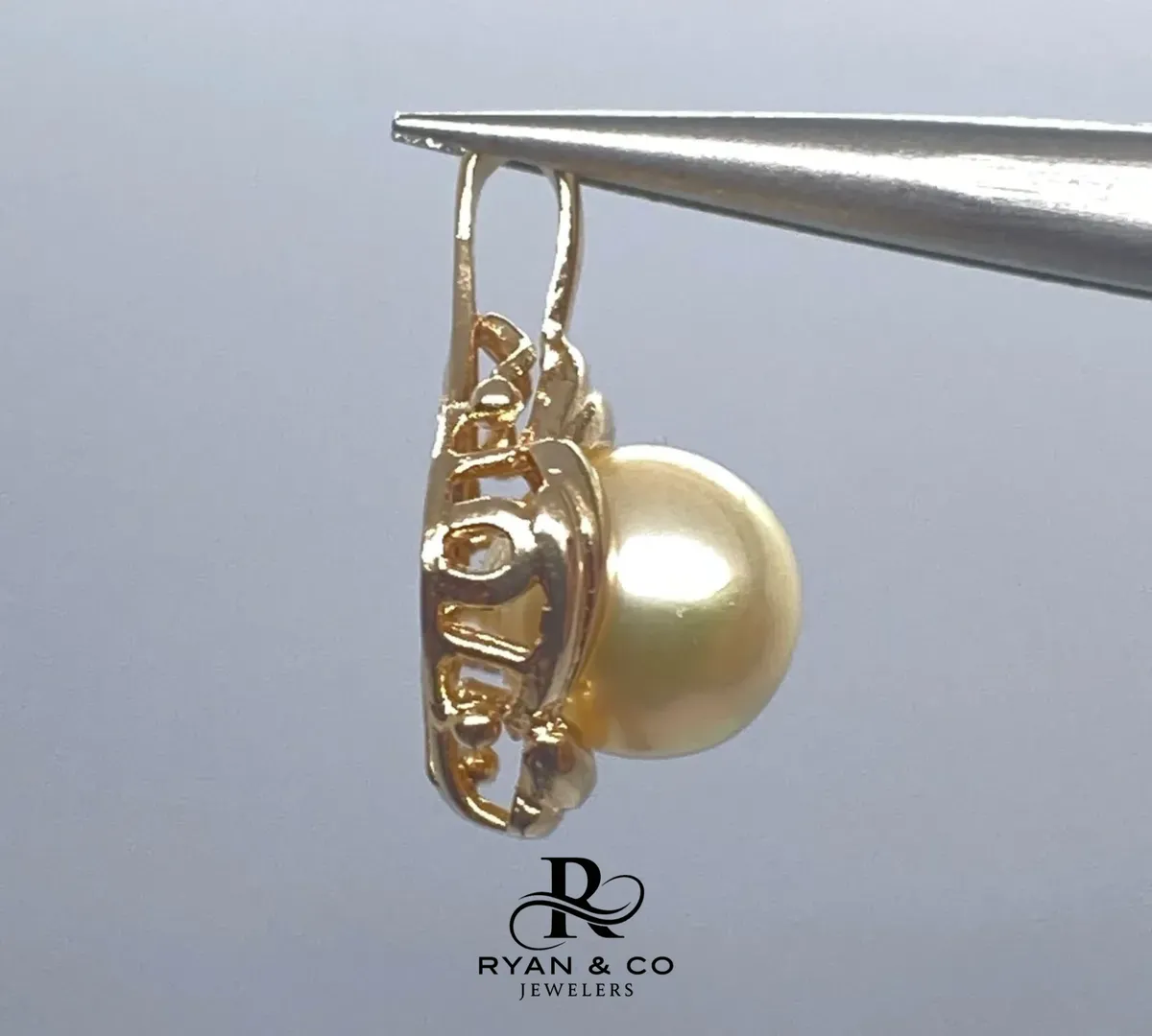 14K Yellow Gold Japanese Akoya Pearl Pendant