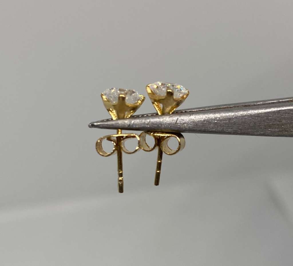 Diamond Stud Earrings 1ct - 18k Gold Lab Grown - Ryan Dantrassy