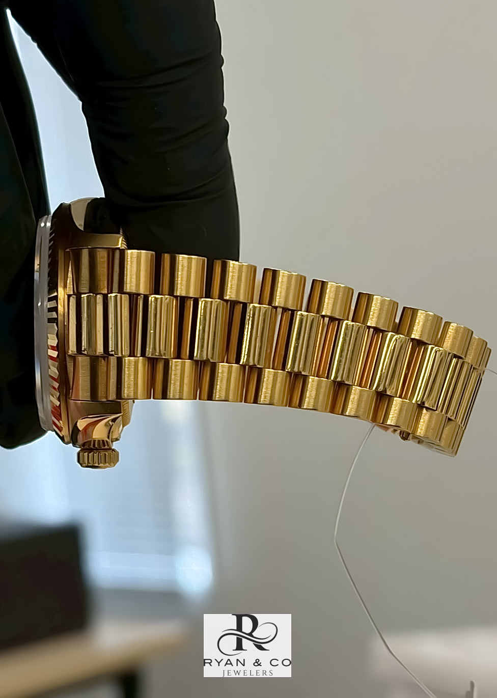Rolex Day-Date 36mm Yellow Gold Champagne Diamond Dial | Fluted Bezel President Watch