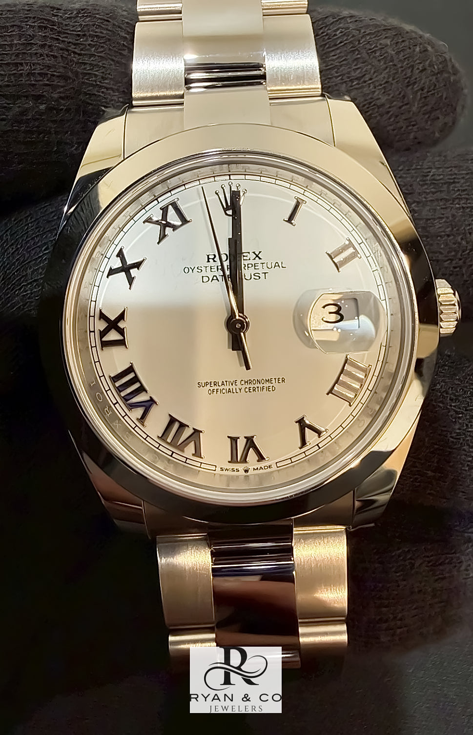 Rolex Datejust Yellow Gold Champagne Roman Dial | Smooth Bezel Oyster Bracelet Luxury Watch