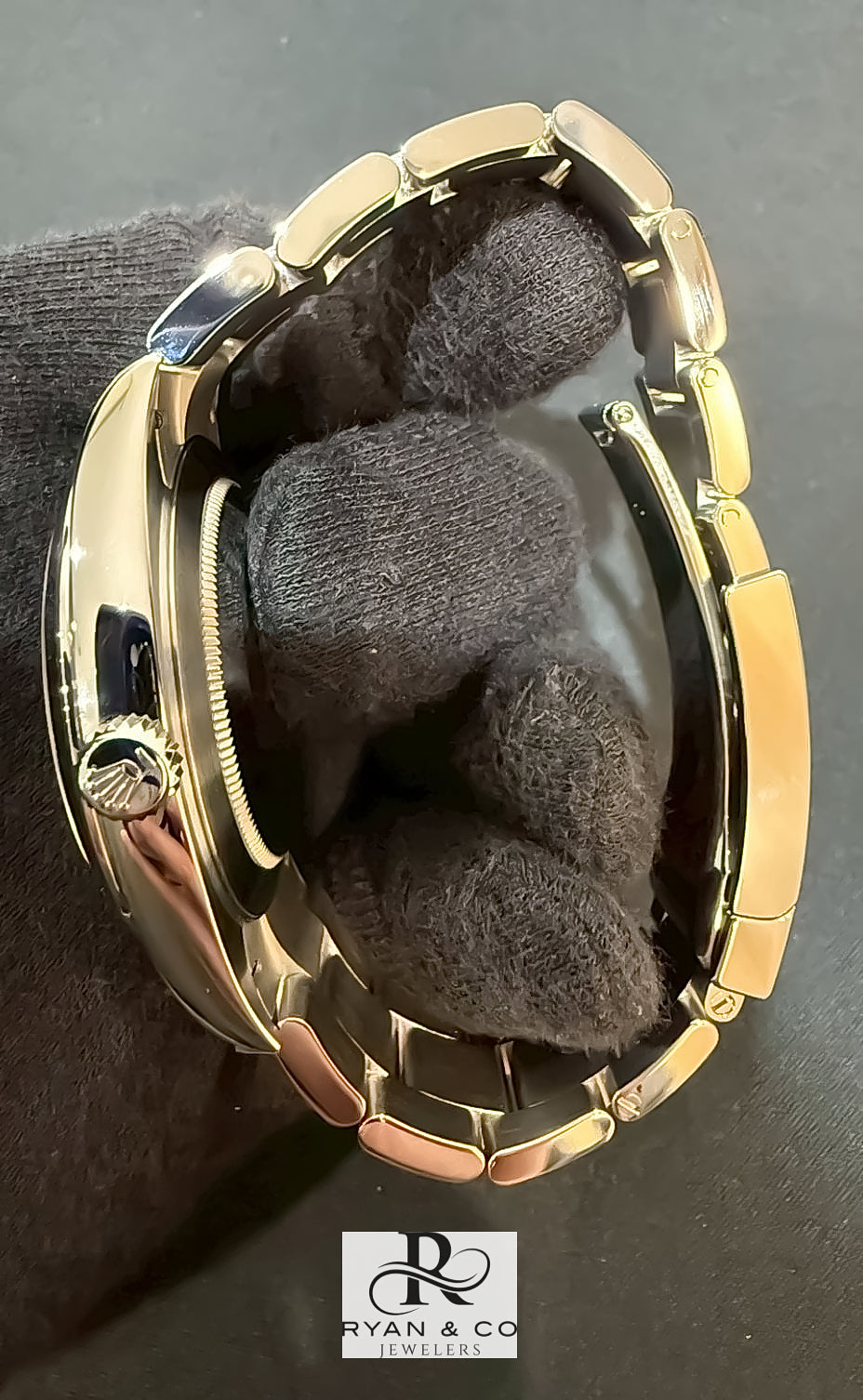 Rolex Datejust Yellow Gold Champagne Roman Dial | Smooth Bezel Oyster Bracelet Luxury Watch