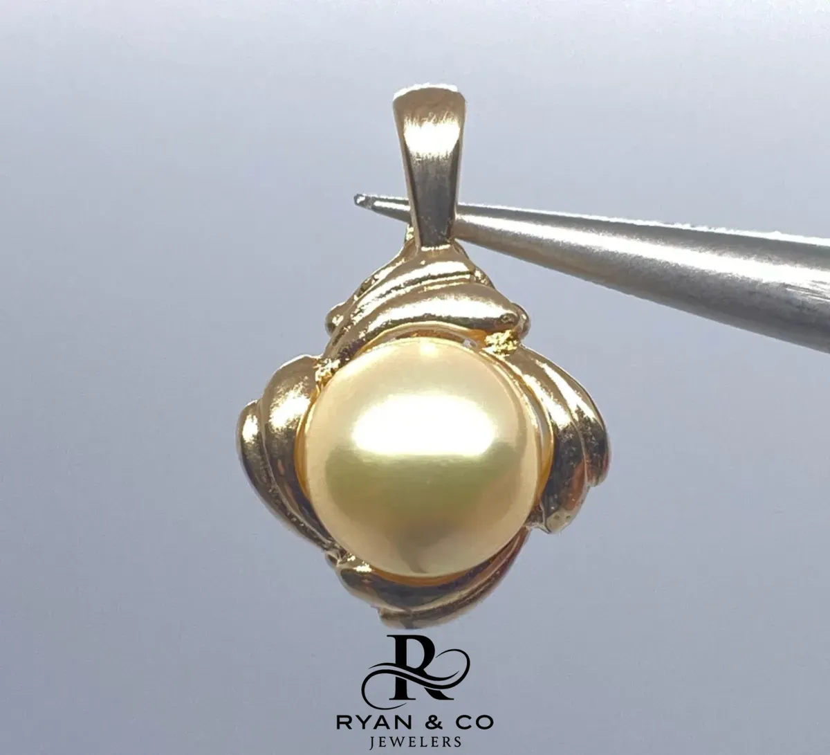 14K Yellow Gold Japanese Akoya Pearl Pendant