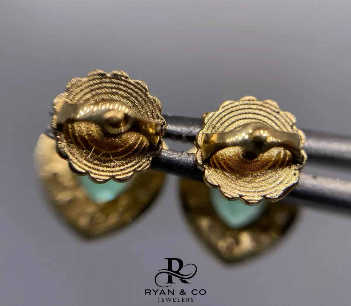 18K Yellow Gold Colombian Emerald Diamond Earrings