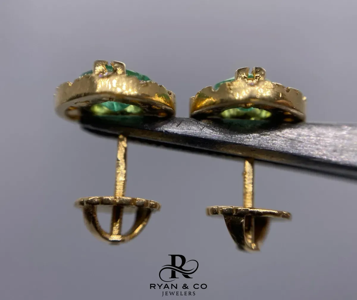 18K Yellow Gold Colombian Emerald Diamond Earrings
