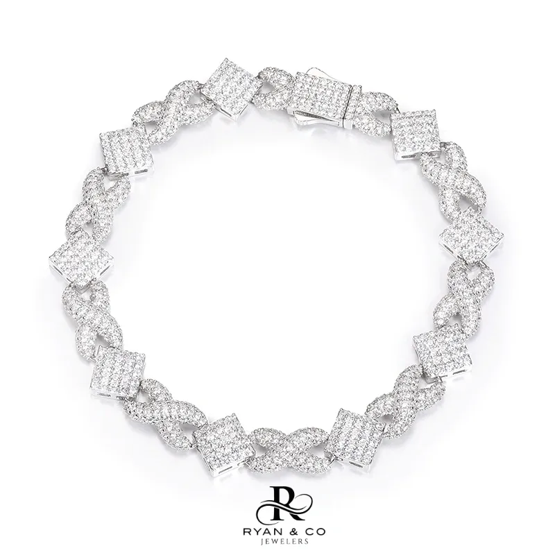 Diamond Infinity-Square Bracelet in Gold Vermeil